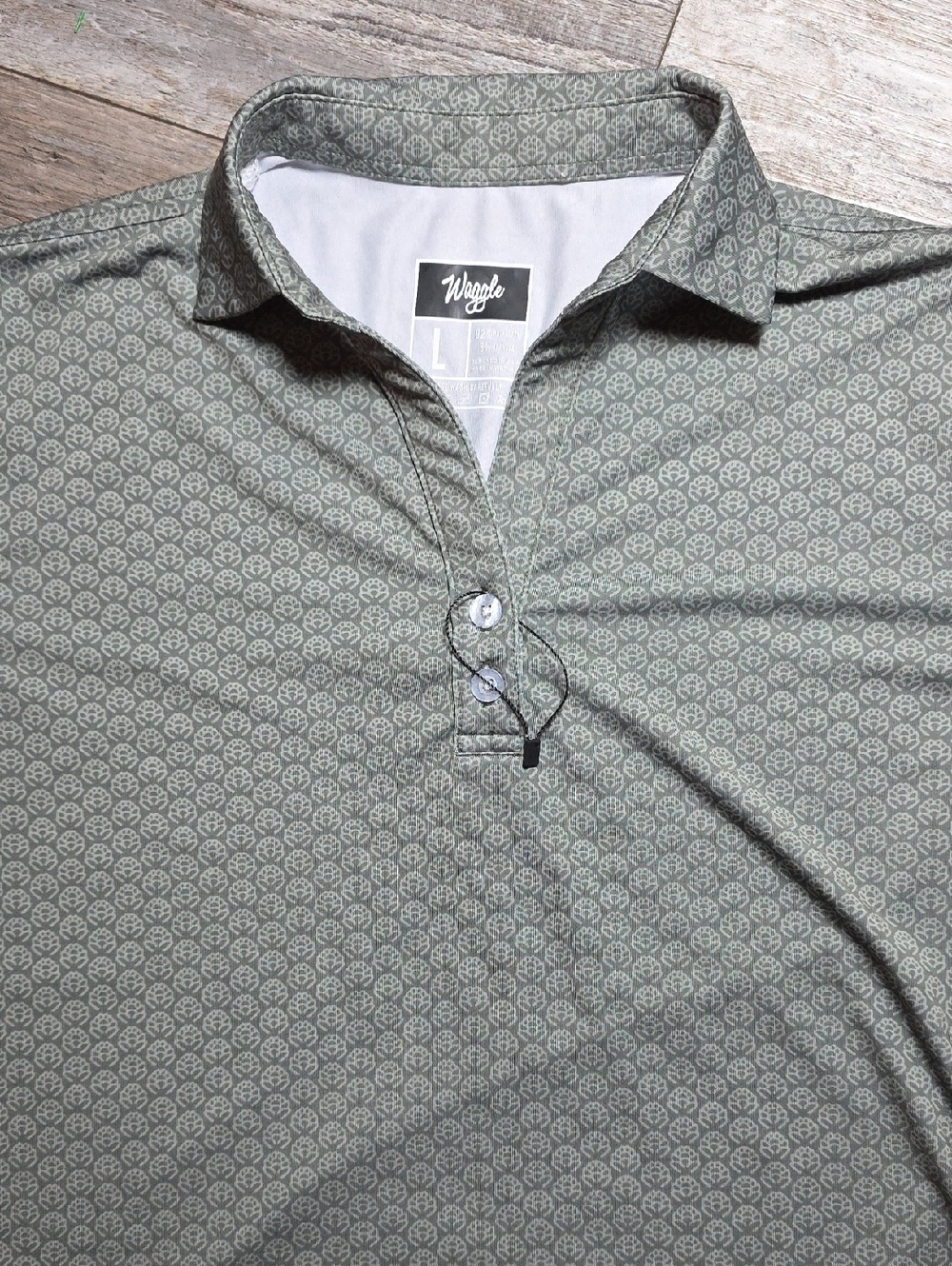 Waggle Woman's High Pine AOP Golfing Preformance Polo Sz Lg *NWOT